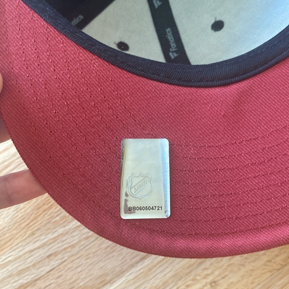 NBW Arizona Coyotes Fanatics SnapBack - Picture 3 of 3
